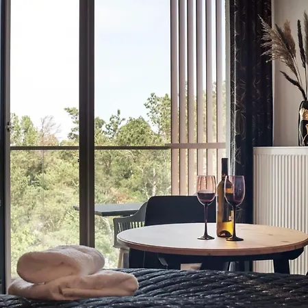 Apartment Luxurious Near The In *