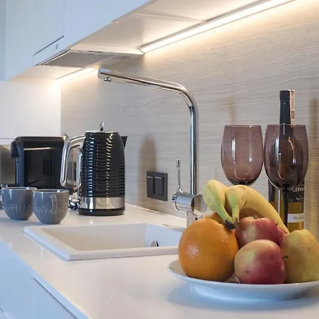 Apartment Luxurious Near The In *